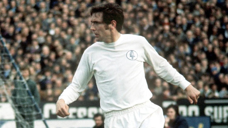 El fútbol inglés está de luto: Norman Hunter, campeón del mundo en 1966, murió por coronavirus