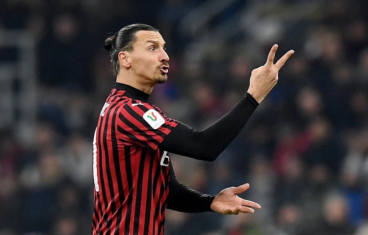 ¿Renovará Zlatan Ibrahimovic con el Milan?
