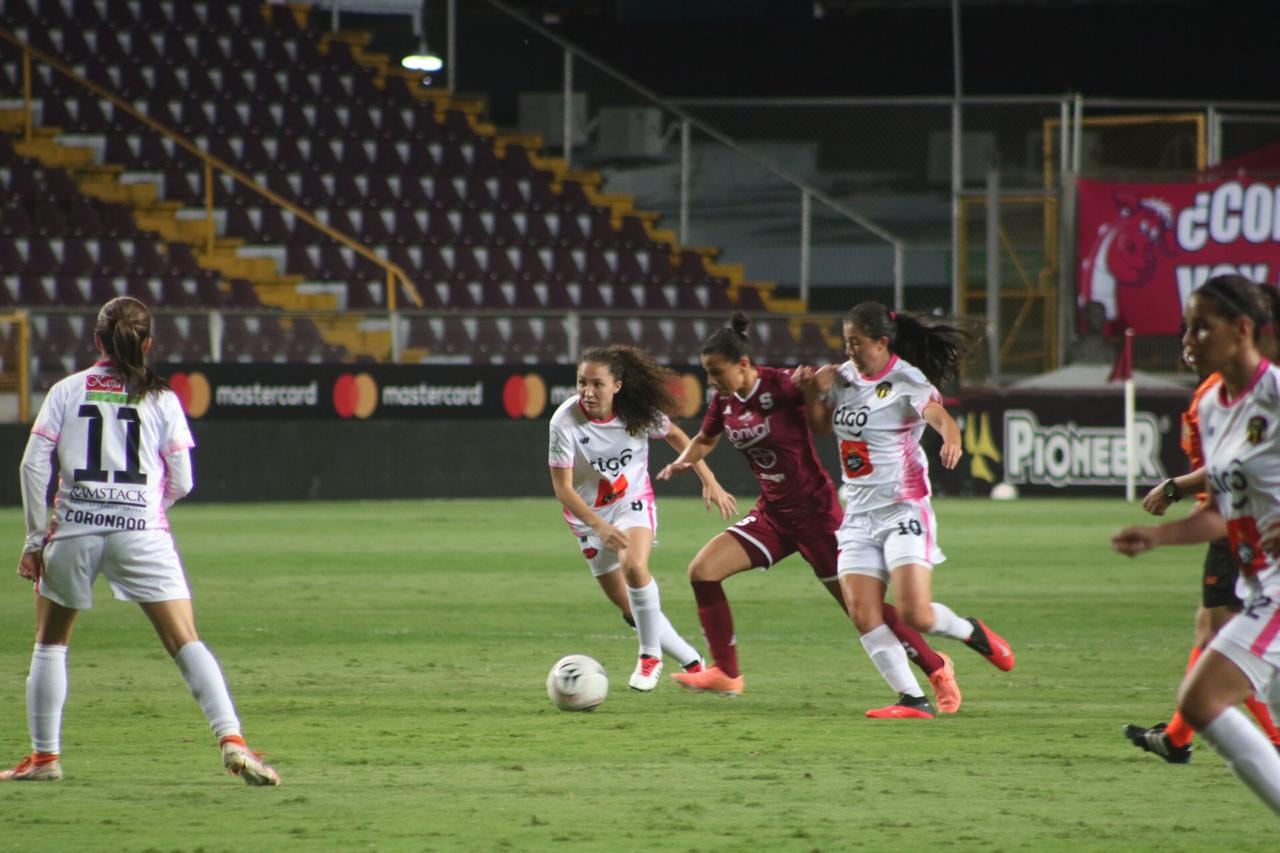 Saprissa goleó a Coronado en el cierre de la jornada 1 de la Liga Femenina.