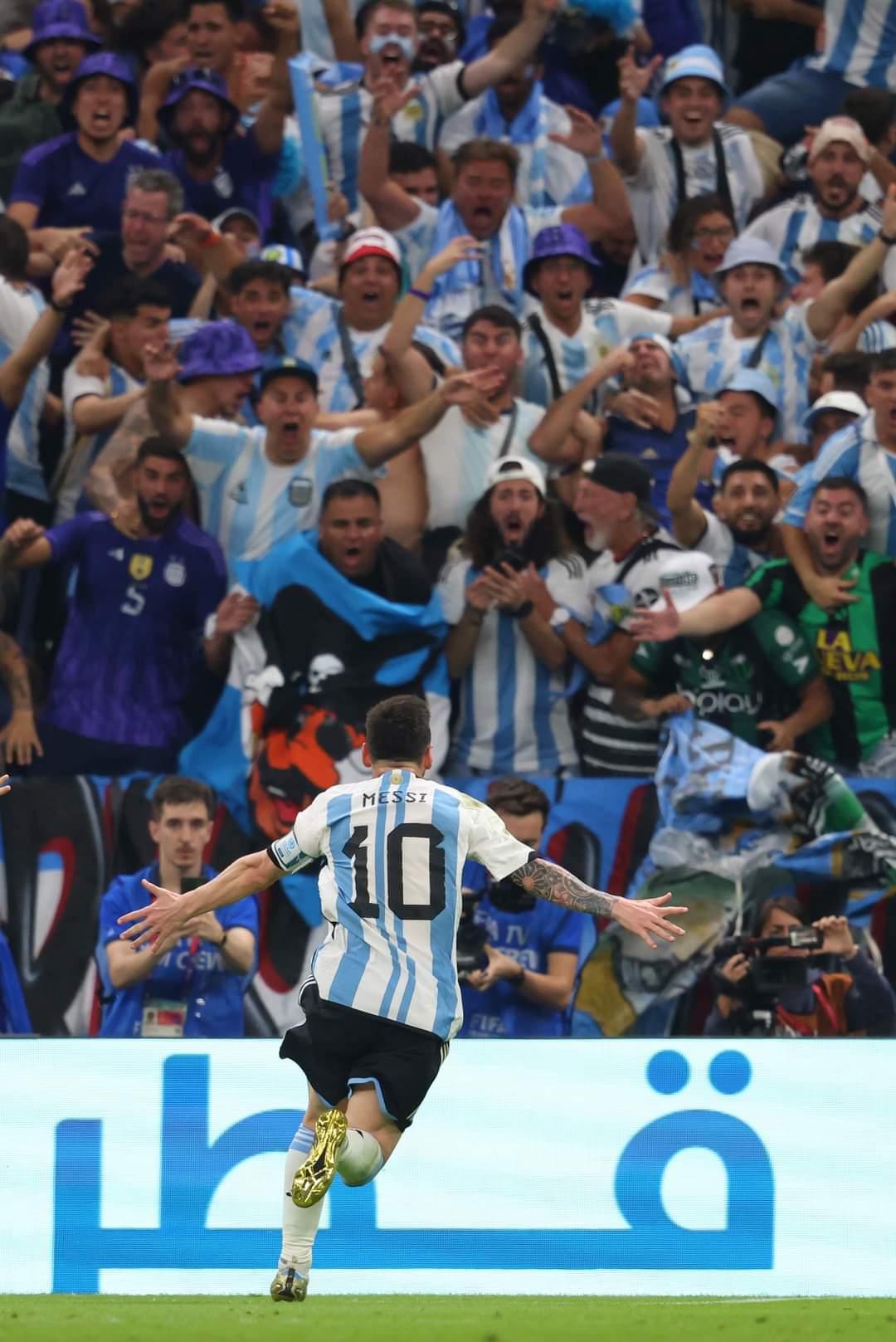 Argentina da paso vital hacia octavos tras vencer a México.