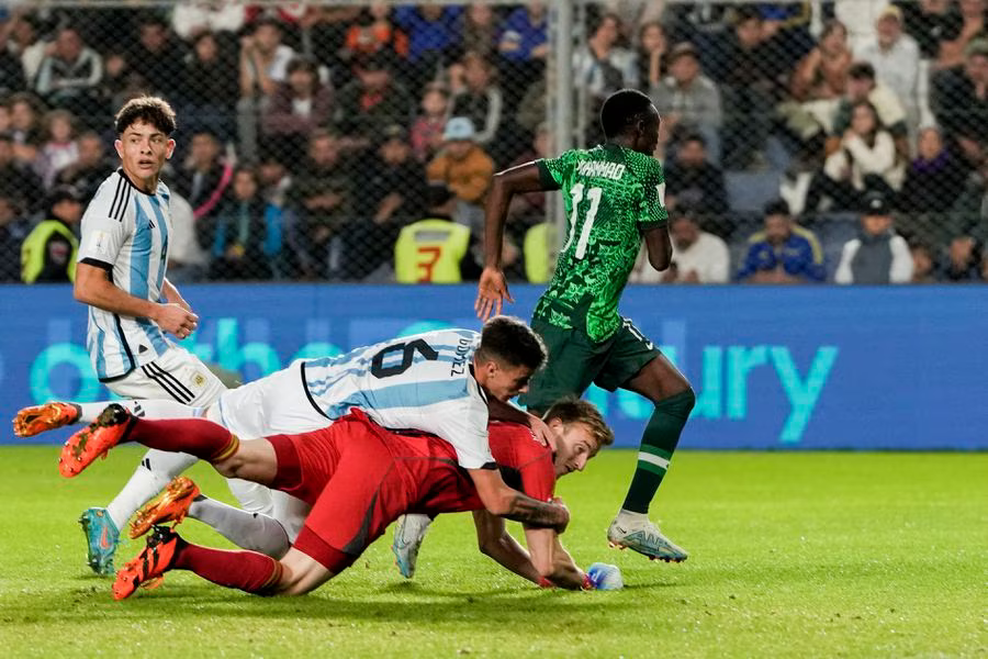 Nigeria eliminó a Argentina del Mundial Sub 20 en su casa y con estadio lleno.