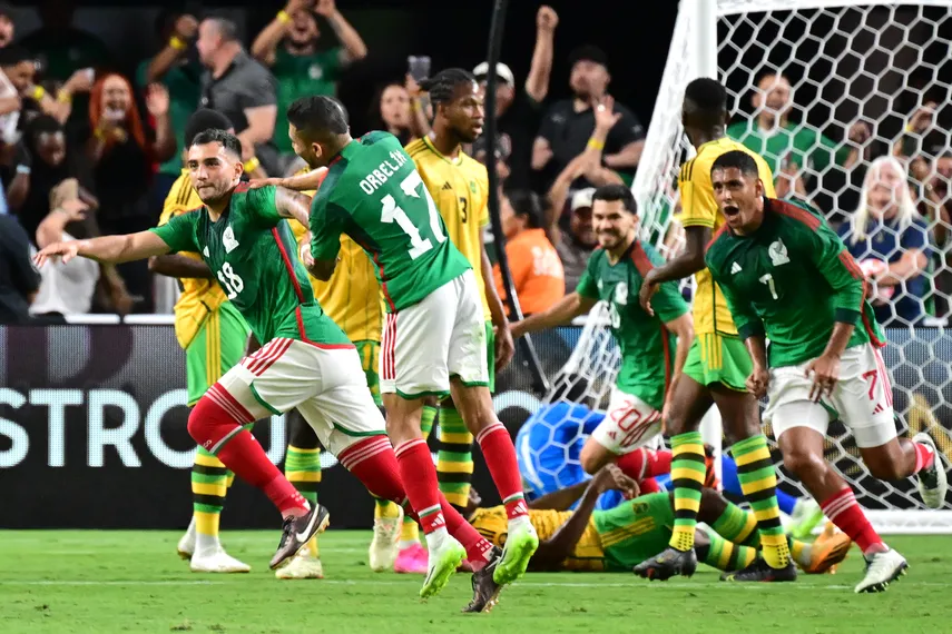 México derrotó a Jamaica sin despeinarse y clasifica a la Final de la Copa Oro.