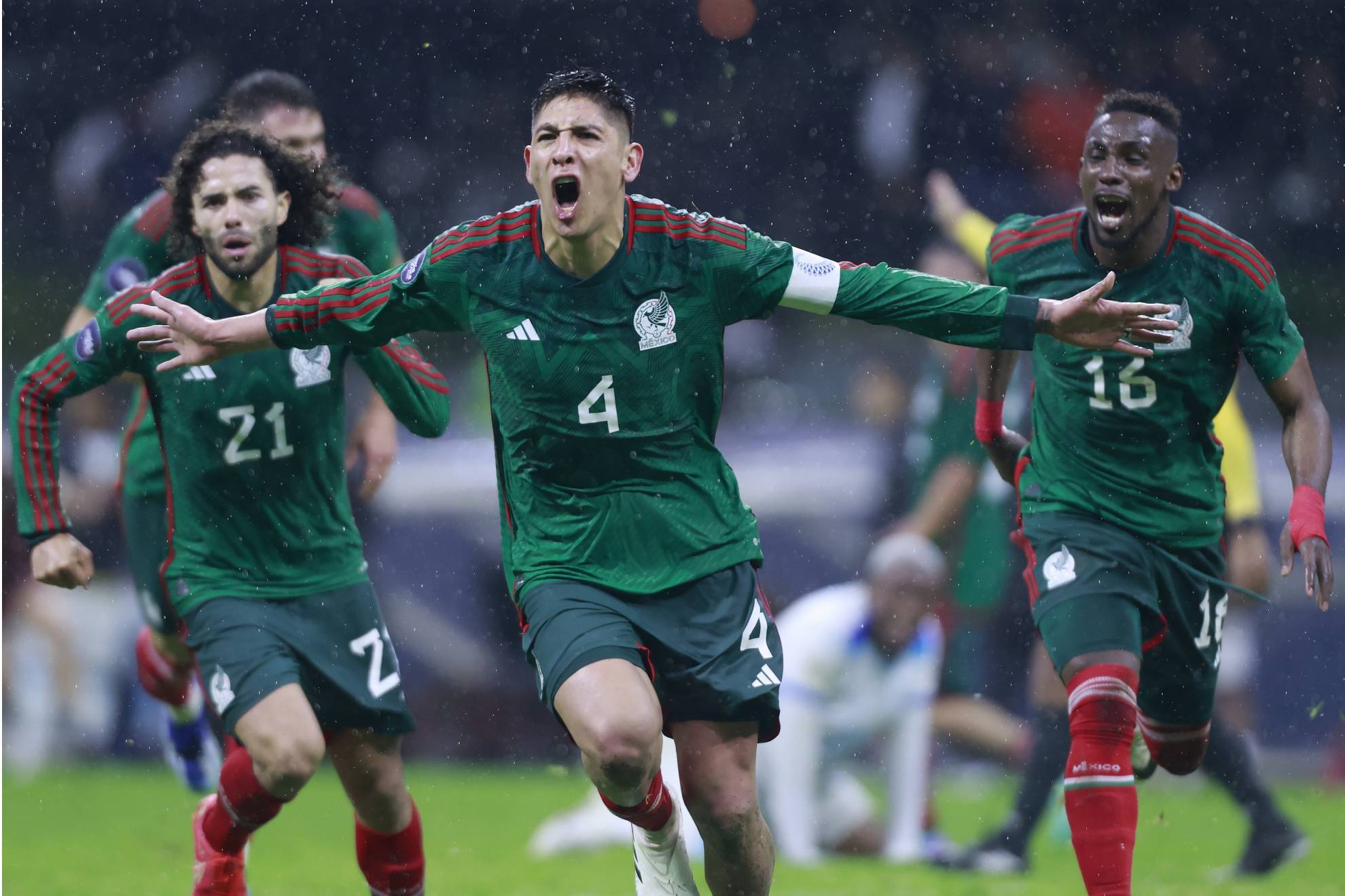 Con drama, dudas y por supuesto polémica, México derrotó en penales a Honduras.