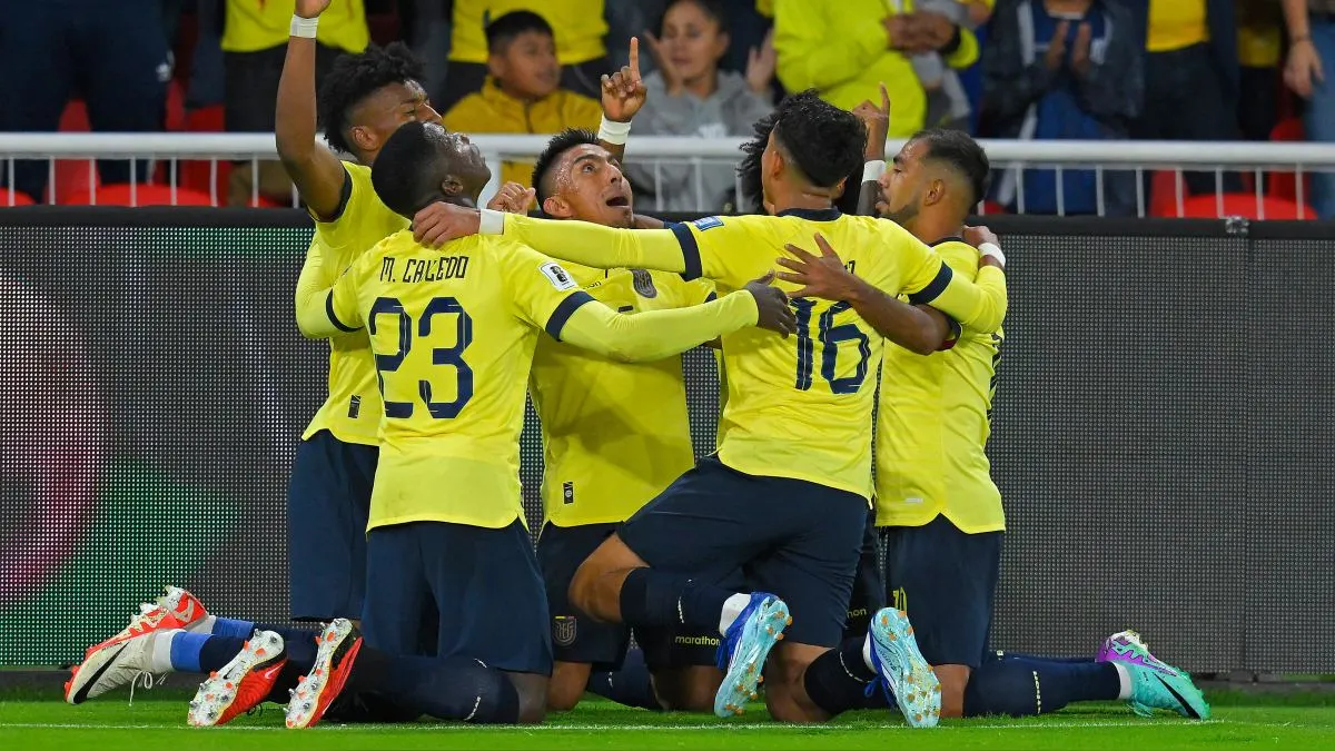 Ecuador derrotó a Chile y sigue afianzado en zona de clasificación.
