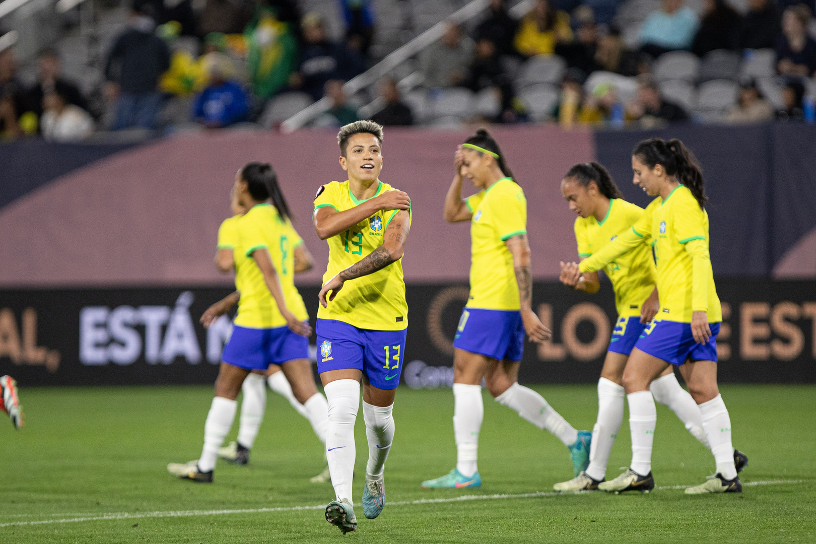 Brasil ganó, gustó y goleó contra Panamá en la Copa Oro Femenina.