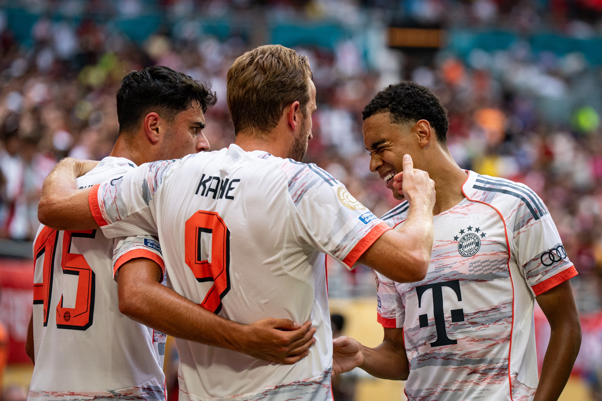 Bayern Múnich eliminó al voluntarioso Flamengo y avanzó a cuartos del Mundial.