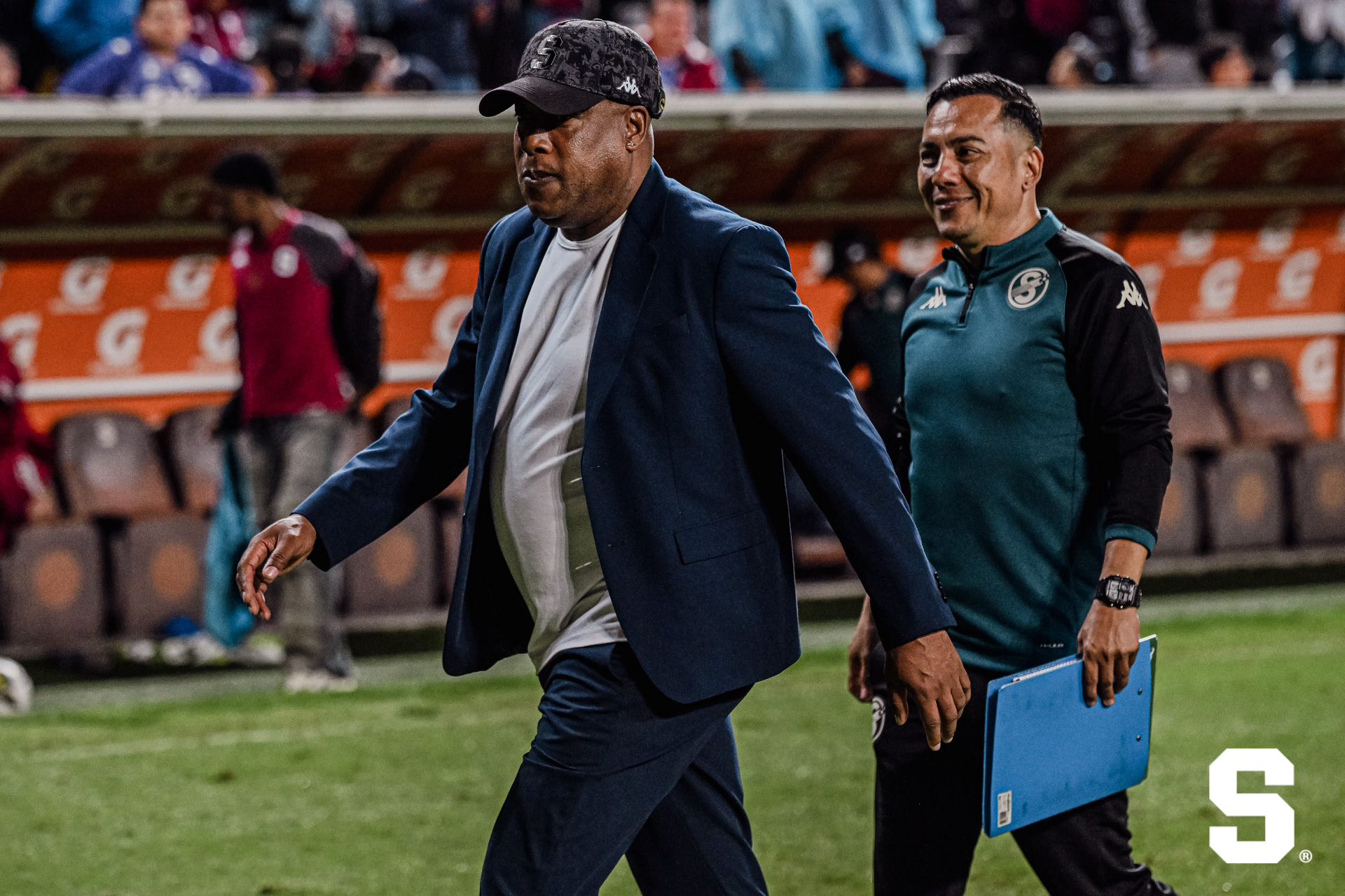 Hernán Medford: “Estoy muy contento, porque jugamos bonito y muy bien”.