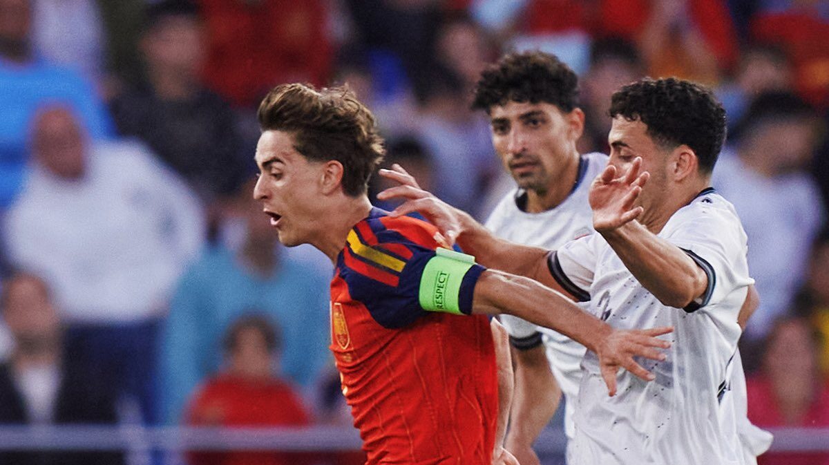 A una semana del Mundial, Francia y España dejan dudas con sendos amistosos.