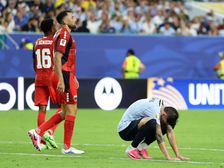 Uruguay pagó caro sus errores ante la sorprendente selección de Cabo Verde.