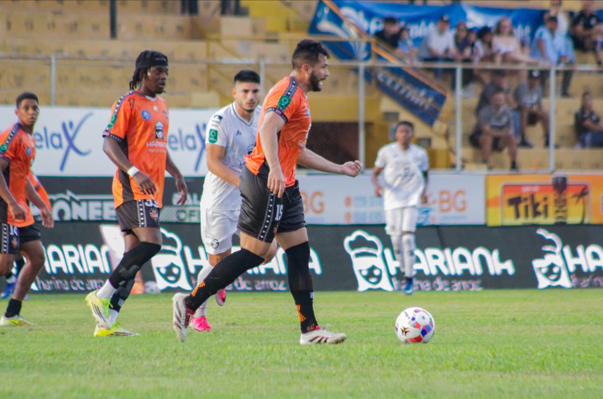 Puntarenas y Sporting empataron en el “Coquetón” y siguen sin ganar en el Apertura.