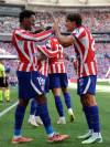 El Atlético castiga a un Real Madrid con diez y se adueña del segundo lugar